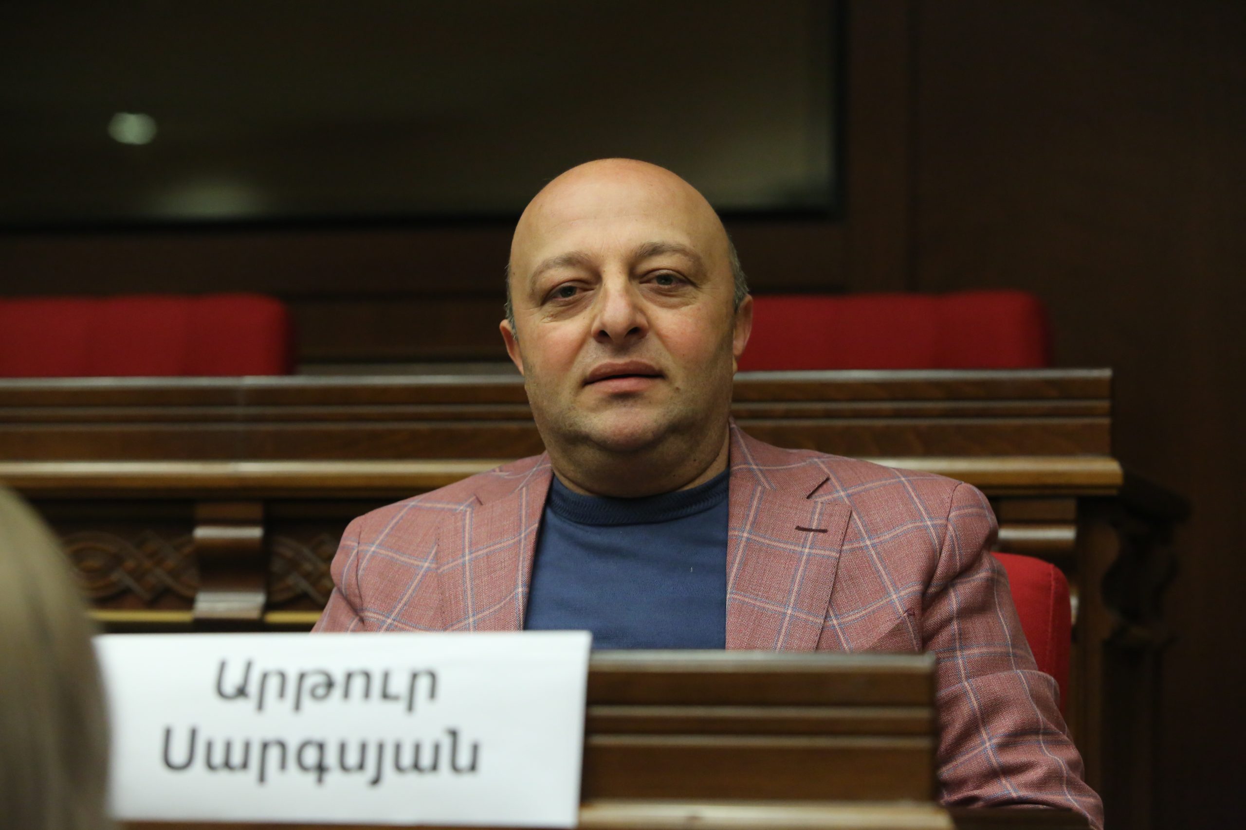 Դատարանը երկարացրել է Արթուր Սարգսյանի տնային կալանքը