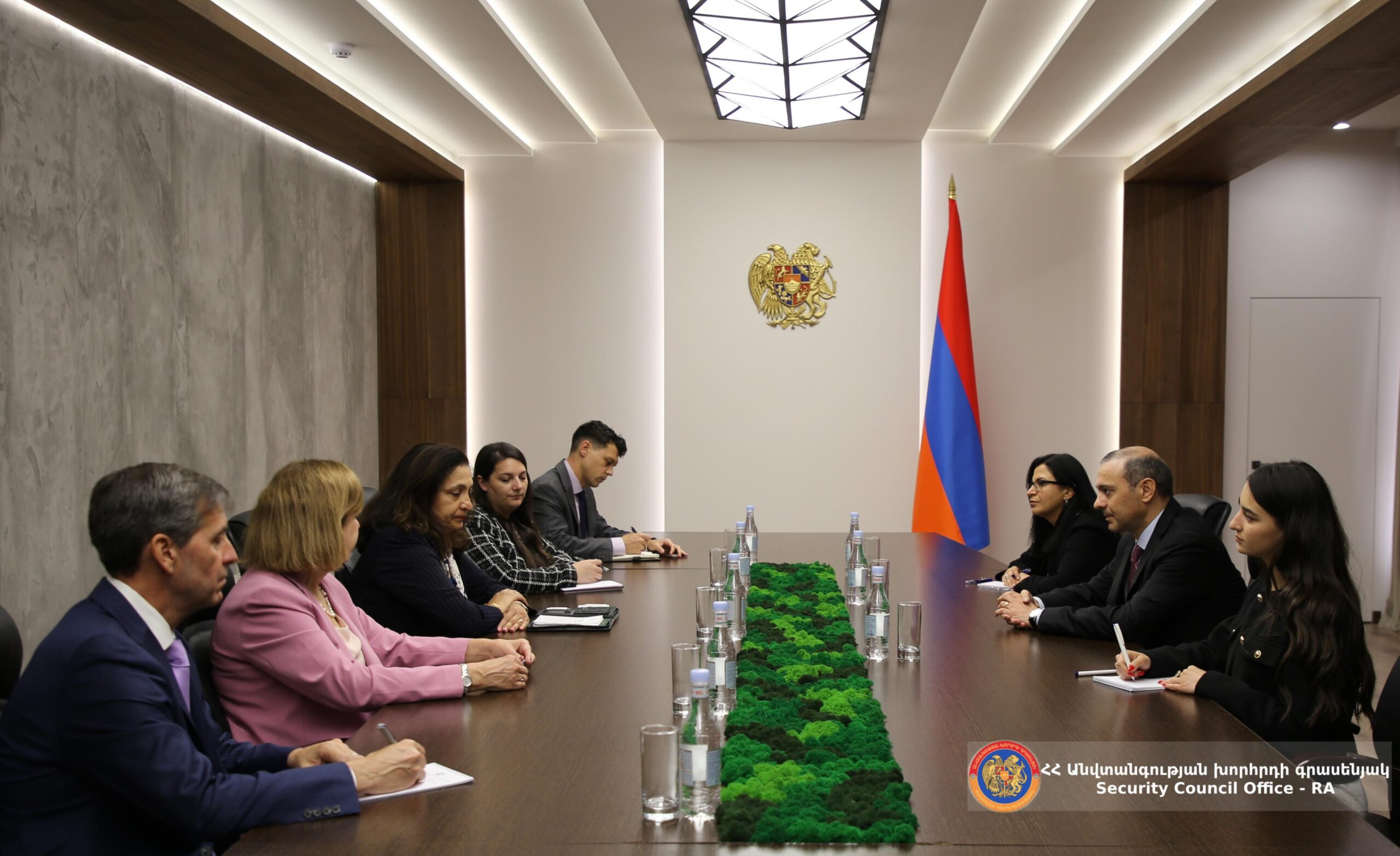 ԱՄՆ պետքարտուղարի այցը Հայաստան՝ նախընտրական քարոզարշավի մասն է