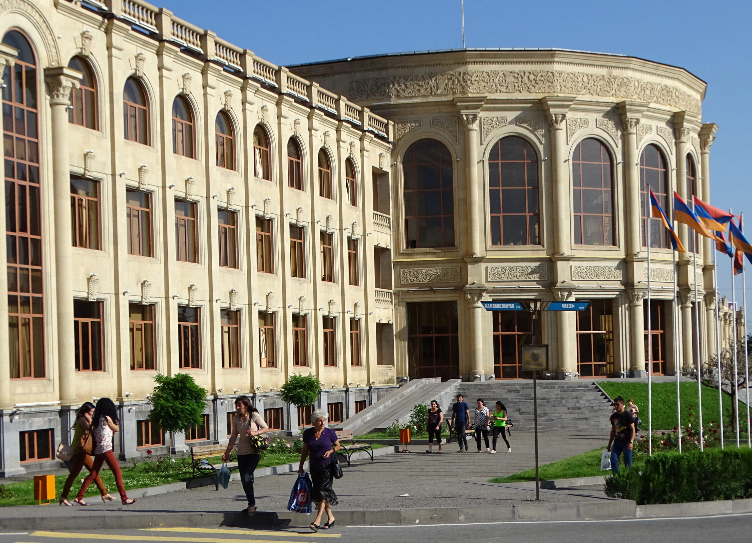Երևանի ավագանու նիստում տեղի ունեցած ծեծկռտուքը խստորեն դատապարտելի է