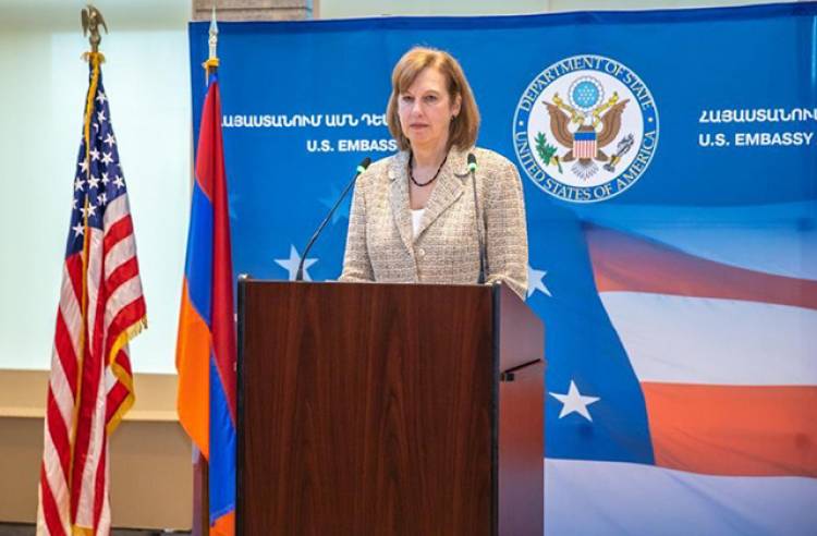ԱՄՆ-ում Հայաստանի դեսպանը հանդիպել է ԱՄՆ Պետքարտուղարության հակասեմականության դեմ պայքարի բանագնացի հետ